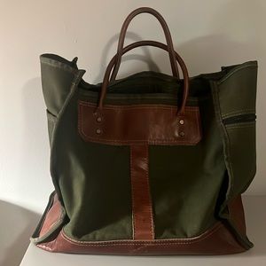Orvis Unisex weekender/tote/gym/beach diaper bag